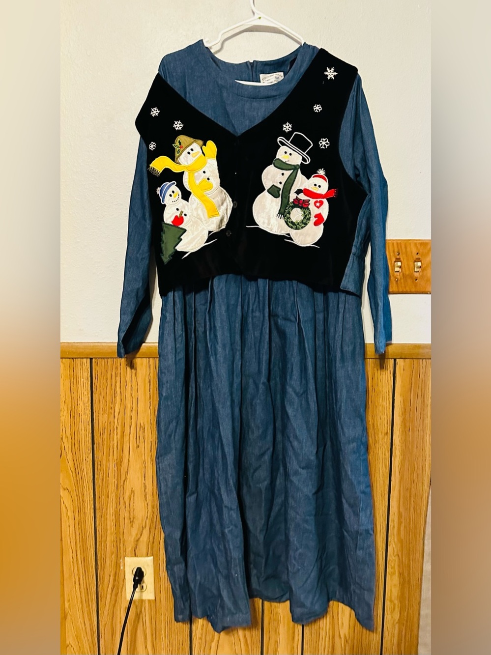 Country wear clothing company plus size 14W Snowman Sweater Vest + denim Dress